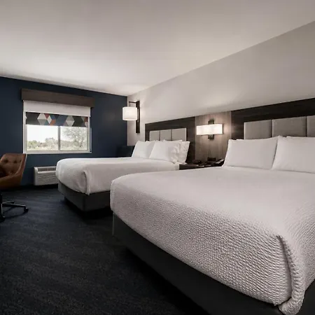 Holiday Inn Express & Suites Niagara Falls By Ihg-3
