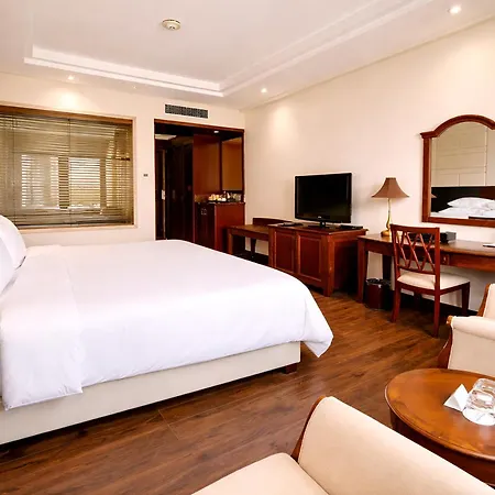 Sai Gon Ha Long Hotel-3