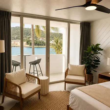 Hotel On The Cay-3