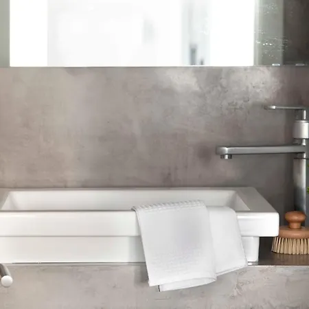 Eric Voekel Boutique Apartments - Madrid Suites-3