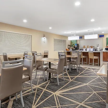 Best Western Town House Lodge-2