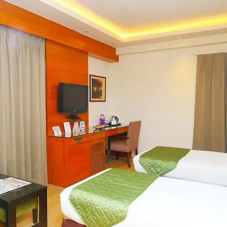 Hotel Saket 27-2