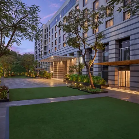 Grand Hyatt Mumbai Hotel And Residences-3
