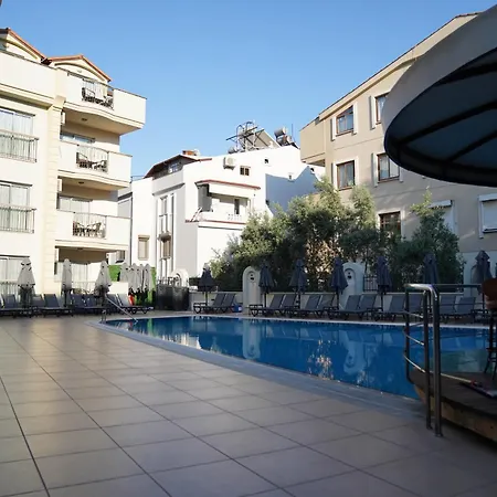 Club Karakas Apart Otel-3