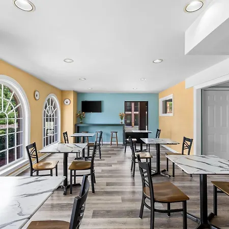 Super 8 By Wyndham Acworth/Atlanta Area-2