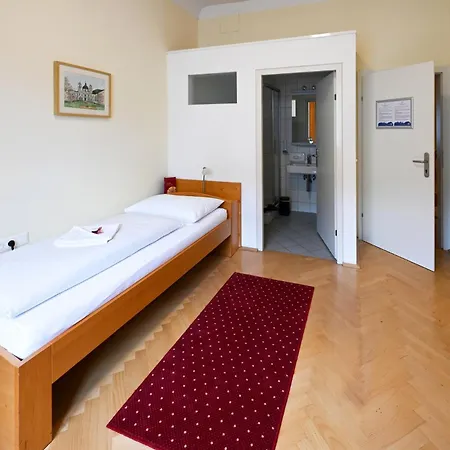Gaestehaus Im Priesterseminar Salzburg-3