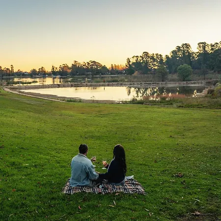Beechworth Lake Sambell Caravan Park-2