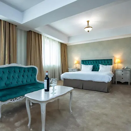 Hotel Roman By Dumbrava Business Resort-3