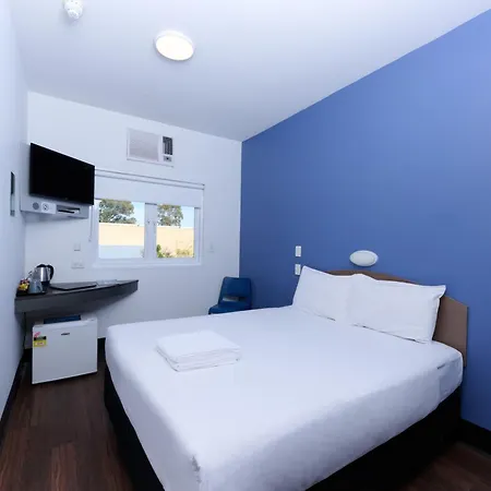 Ibis Budget Perth Airport-3