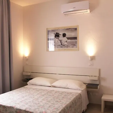 Hotel Pigalle-3