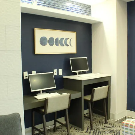 La Quinta Inn And Suites By Wyndham - Schertz-3