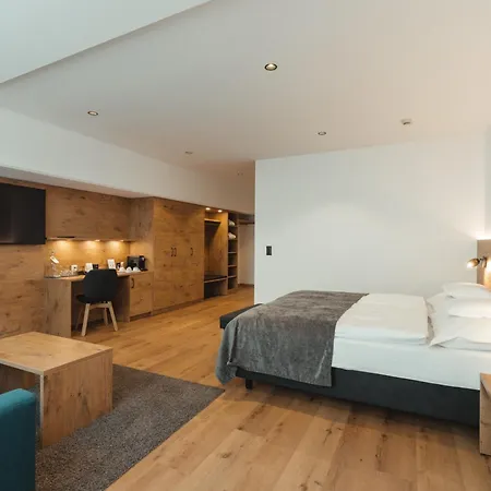 Zermatt Budget Rooms At Alpen Resort, Spa & Dining-3