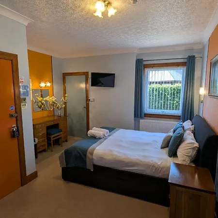 Lyndon Guest House-2