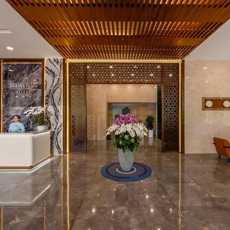 Petro Hotel Da Nang-2