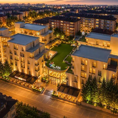Alan Suites-3