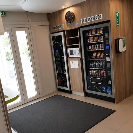 First Inn Hotel Paris Sud Les Ulis-3