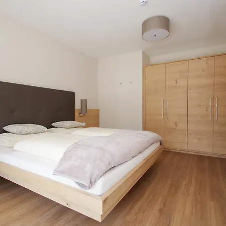 Apartment Hotel Christine-2