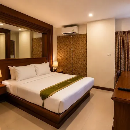 Whitehouse Condotel-2