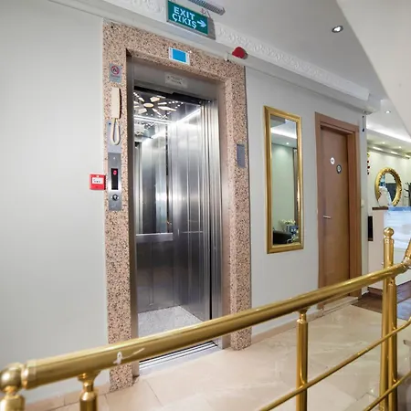 Zendy Suite Hotel-2