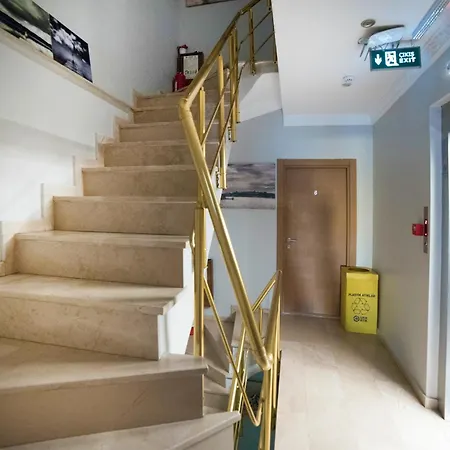 Zendy Suite Hotel-2