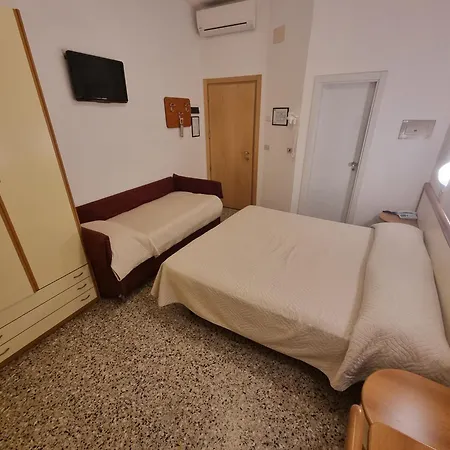 Hotel Conti-2