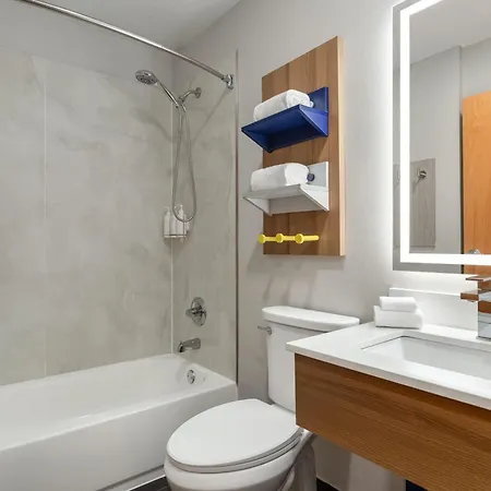 Microtel Inn & Suites By Wyndham Culpeper-3
