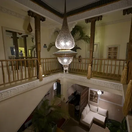 Riad Miss Caracal Jacuzzi & Rooftop-3
