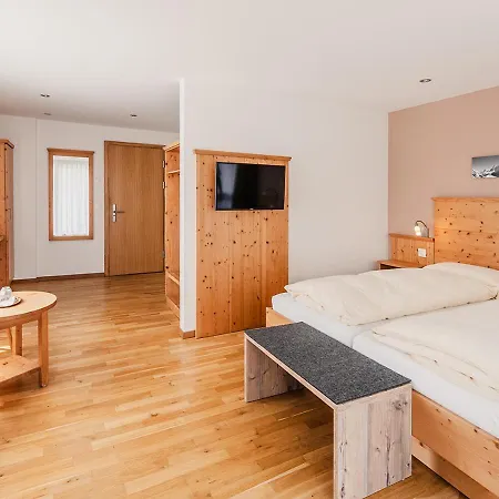 Hotel Edelweiss Superior-2