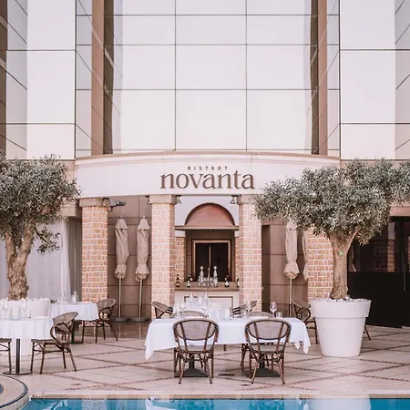 Fairmont Dubai-3