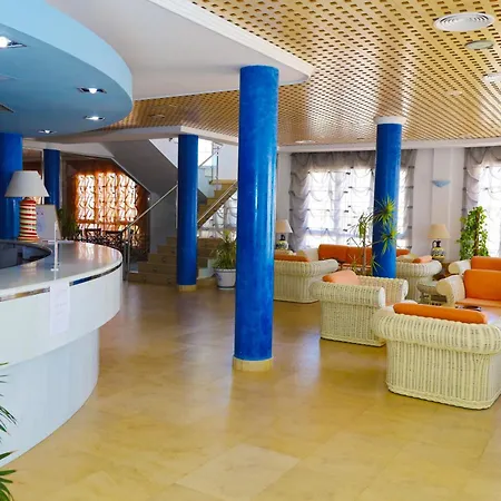 Hotel Punta Del Cantal-3