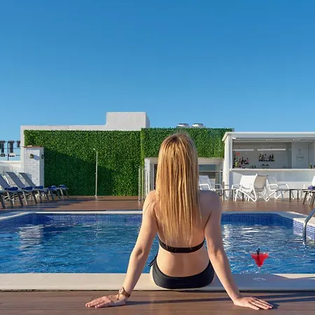H10 Delfin - Adults Only-3