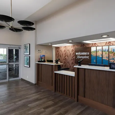 Hampton Inn Miami-Coconut Grove/Coral Gables-2