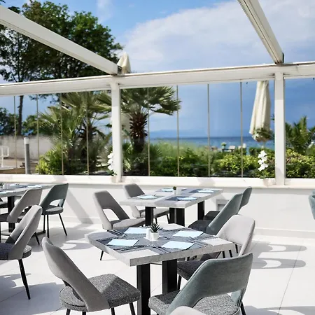 Blue Waves Resort-3
