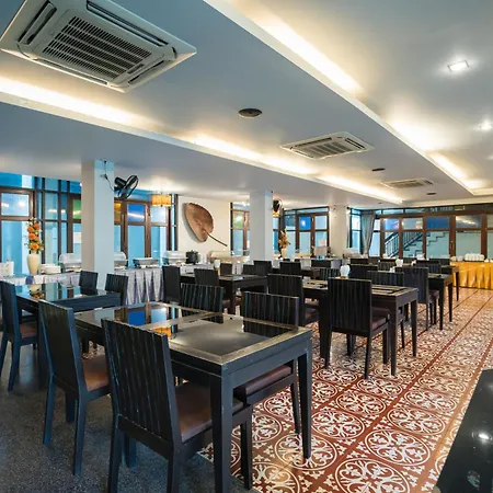 โรงแรม เดอลานนา-2