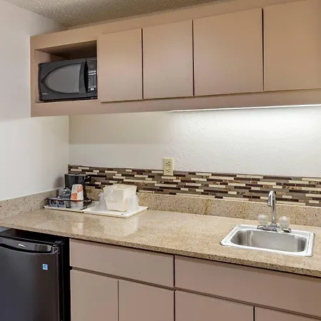 Comfort Inn Greensboro - Kernersville-2