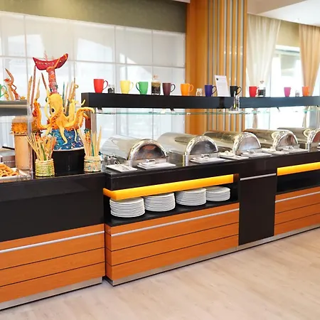 City Seasons Hotel & Suites Muscat-3