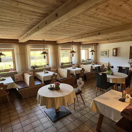 Lechnerhof Hotel-Garni-3