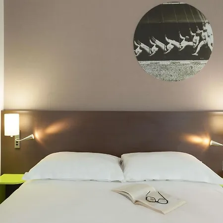 Ibis Styles Beaune Centre-3