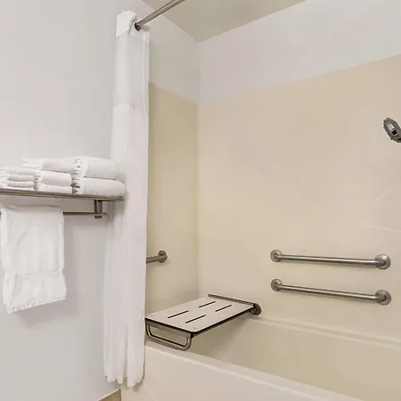 Country Inn & Suites By Radisson, Boise West - Meridian-2