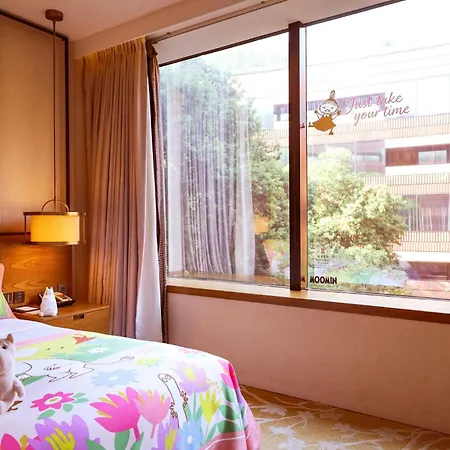Hualuxe Shanghai Twelve At Hengshan By Ihg-2
