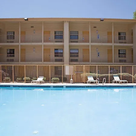 Travelodge By Wyndham Golden-Denver-2