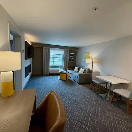 Comfort Inn & Suites Sturbridge-Brimfield-2