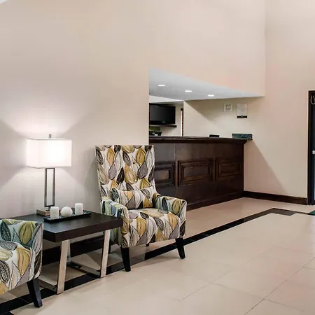 Quality Inn & Suites Anderson I-69-2
