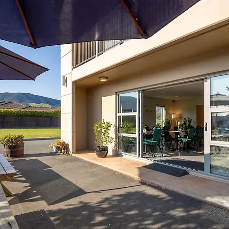 Saxton Lodge-2