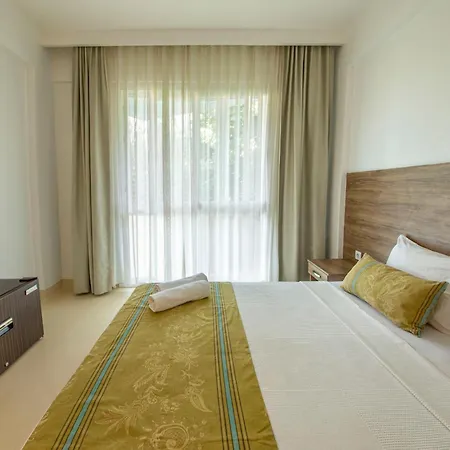 La Moda Beach Hotel-2
