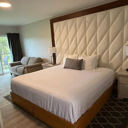 Hotel Civilia Lakeside By Civilia Golf Retreat-3