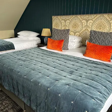 Lochside Hotel-3