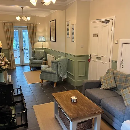 Craigbank Guest House-3