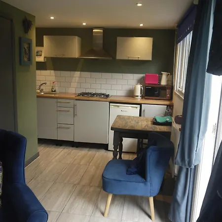 Skyline Guesthouse-3