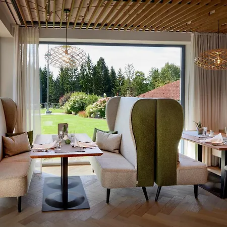 Wellnesshotel Riedlberg-3